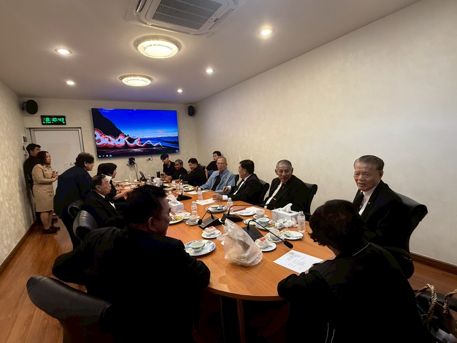 LINE ALBUM 11268 251217 2