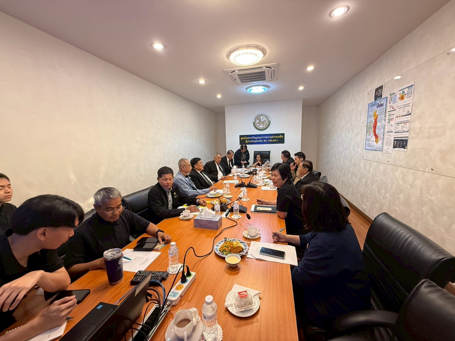 LINE ALBUM 11268 251217 3